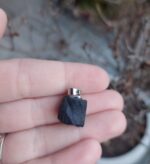 Turmalín čierny prívesok surový – Obrázok 2