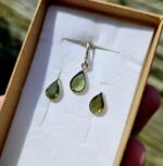 Vltavín  SET 1,64g Ag925 leštené fazetované náušnice + prívesok