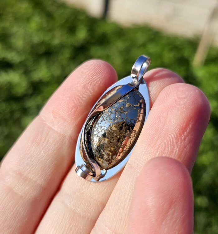 Pyrit prívesok na platničke chir.oceľ – Obrázok 3