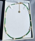 Perly riečne biele náhrdelník zlato/zelený – Obrázok 2