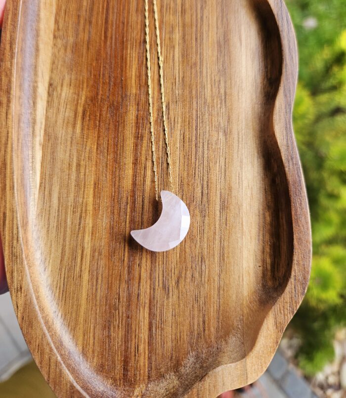 Ruženín prívesok na retiazke MESIAC – Obrázok 2