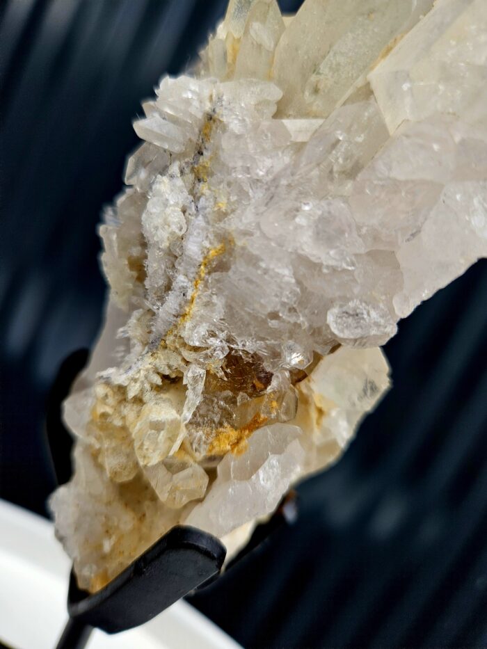 Krištáľová drúza na čiernom stojane 0,6kg – Obrázok 6