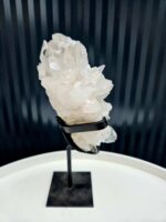 Krištáľová drúza na čiernom stojane 0,84kg – Obrázok 4