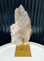 Krištáľová drúza špic na zlatom stojane 0,88kg