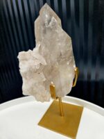 Krištáľová drúza špic na zlatom stojane 0,88kg – Obrázok 2
