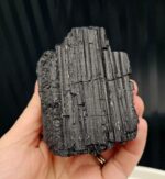 Turmalín čierny surový 390g