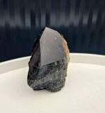 Turmalín čierny obelisk surový/leštený kg 0,30kg – Obrázok 4