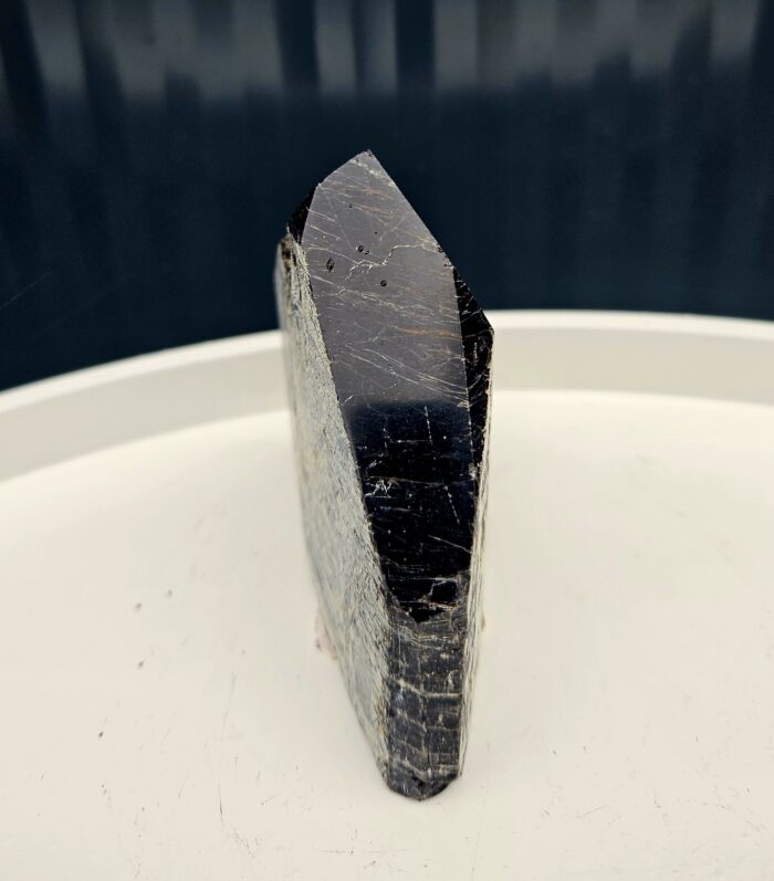 Turmalín čierny obelisk surový/leštený kg 0,20kg – Obrázok 2