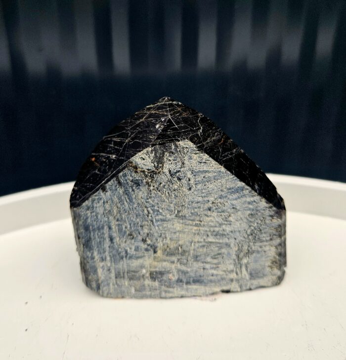 Turmalín čierny obelisk surový/leštený kg 0,20kg – Obrázok 3