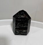 Turmalín čierny obelisk leštený č.6 – Obrázok 3