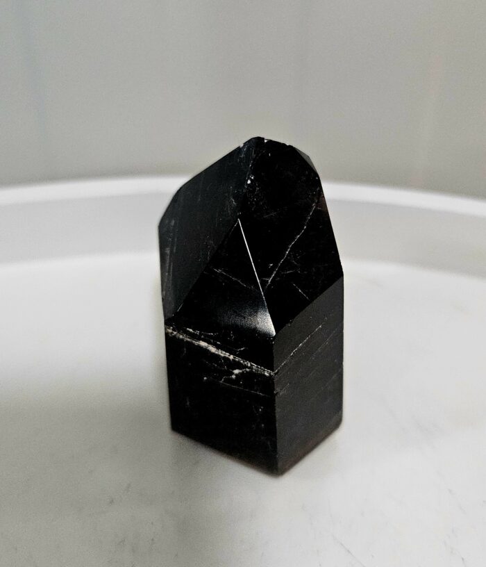 Turmalín čierny obelisk leštený č.7 – Obrázok 2