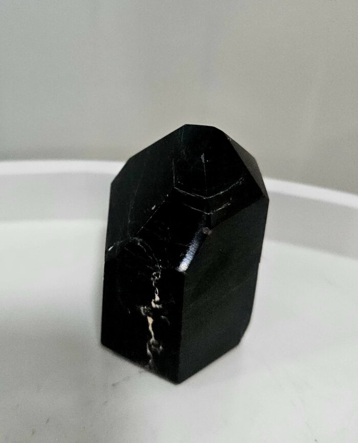 Turmalín čierny obelisk leštený č.8 – Obrázok 2