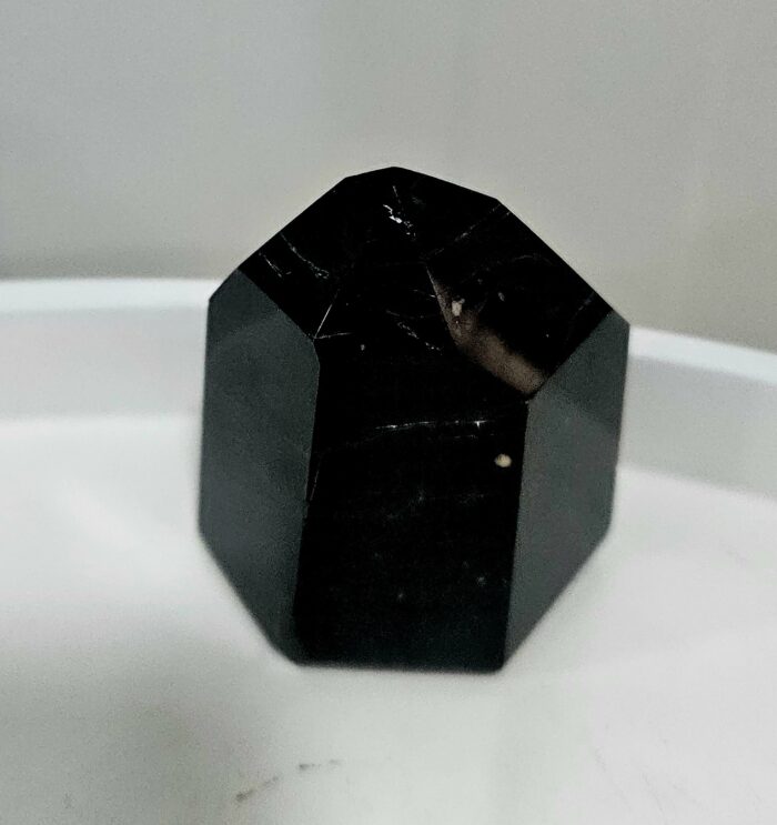 Turmalín čierny obelisk leštený č.8 – Obrázok 3