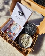 Sviečka + náramok znamenie BARAN v darčekovej krabičke