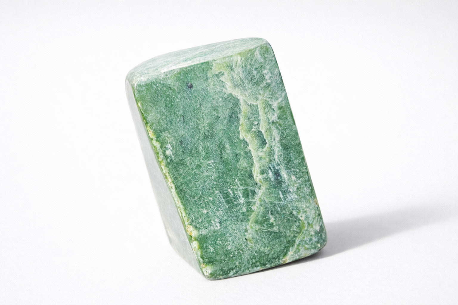 Nefrit Free form 240g