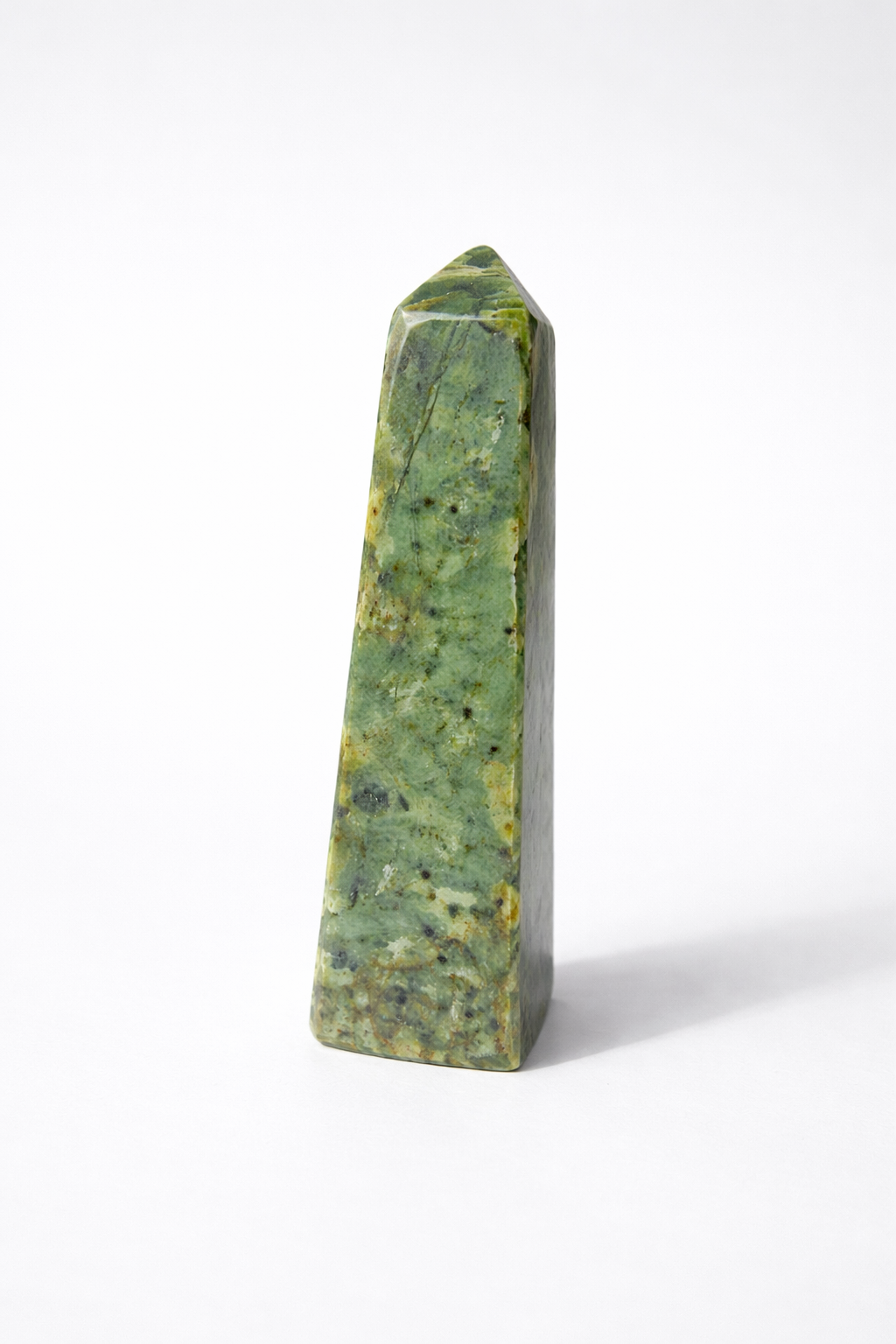 Nefrit obelisk/generátor 290g  č.2