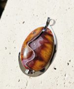 Achát MAROKO prívesok na platničke z chir.ocele