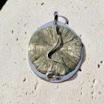 Pyritové SLNKO prívesok na platničke z chir.ocele