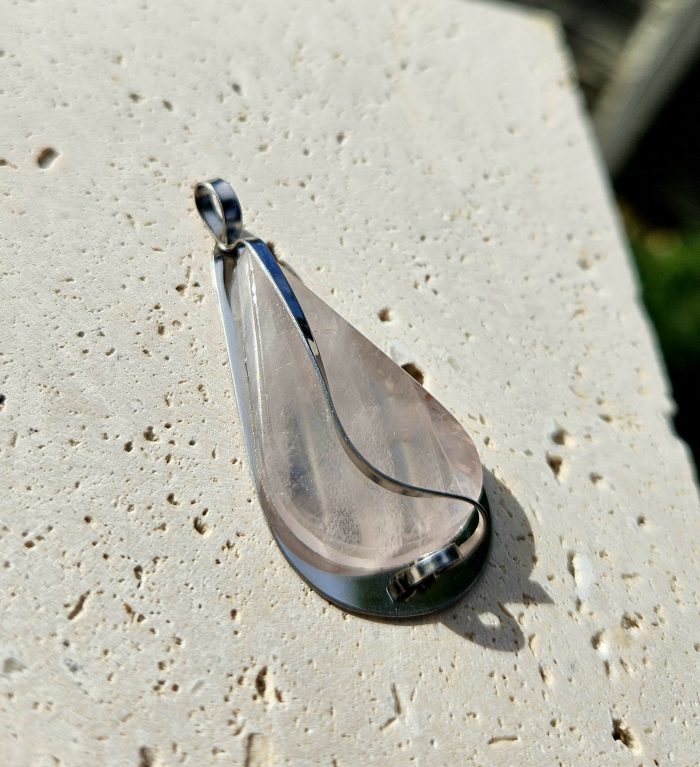 Ruženín prívesok na platničke z chir.ocele – Obrázok 3