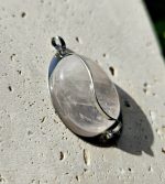 Ruženín prívesok na platničke z chir.ocele – Obrázok 3