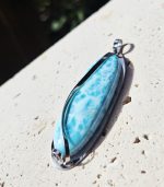 Larimar prívesok na platničke z chir.ocele – Obrázok 2