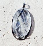 Krištáľ AAA prívesok na platničke z chir.ocele