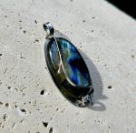 Labradorit  prívesok na platničke z chir.ocele – Obrázok 3