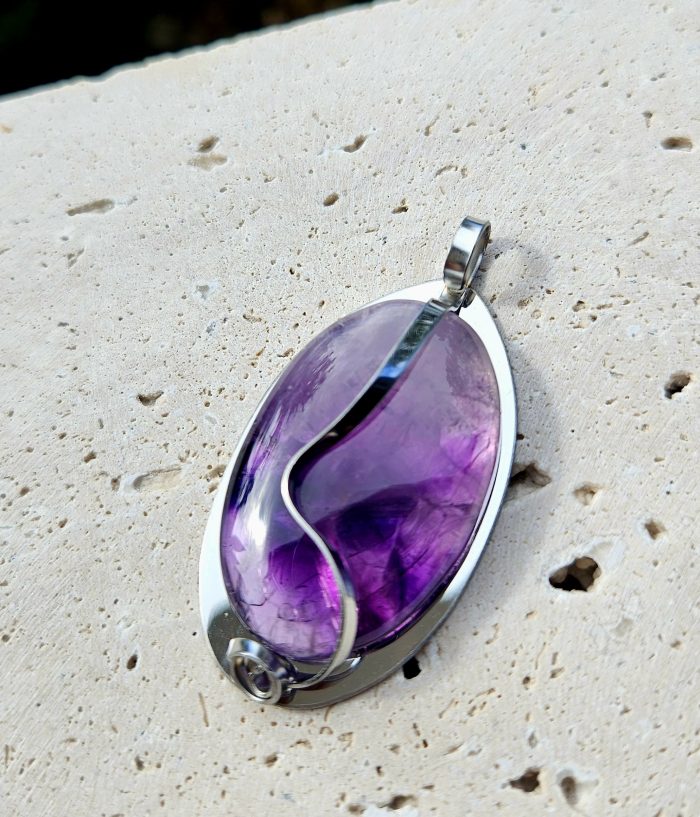 Ametyst prívesok na platničke z chir.ocele č.2 – Obrázok 2