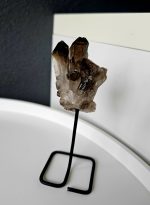 Záhneda minerál na stojane č.4 – Obrázok 3