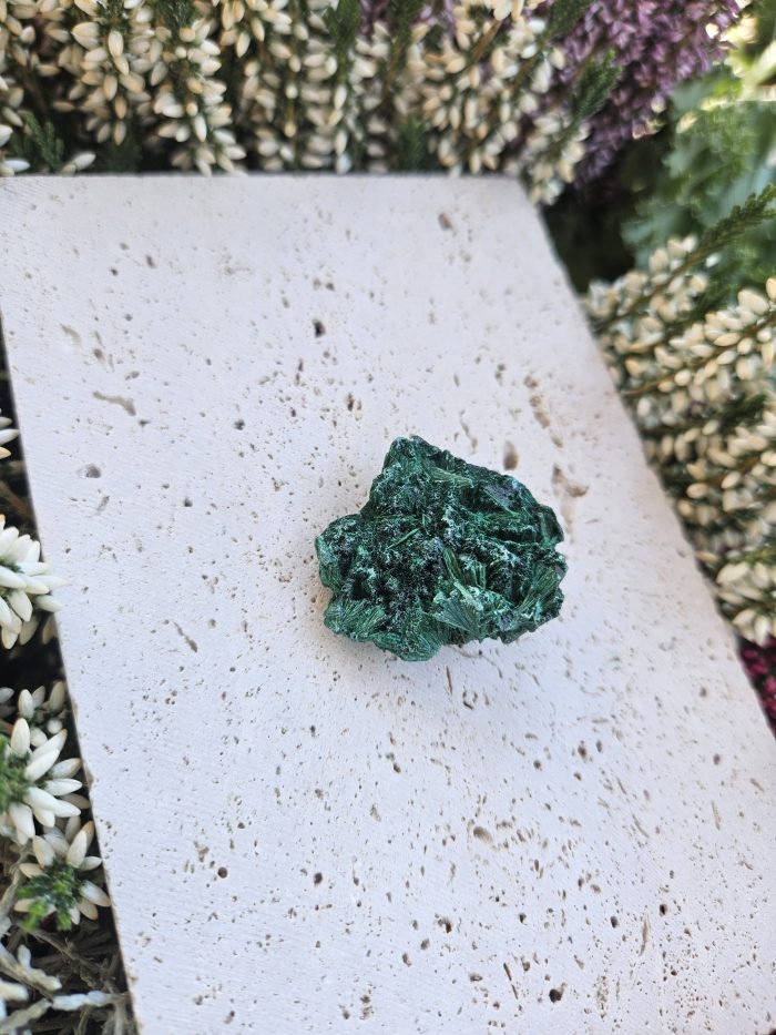 Malachit surový minerál č.8 – Obrázok 2