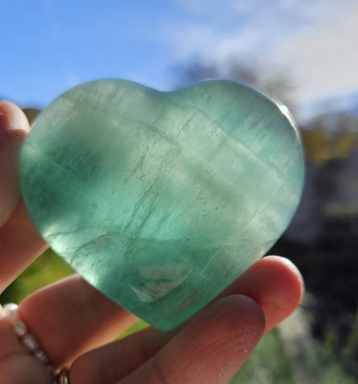 Fluorit zelený srdce č.2  6,5cm – Obrázok 2