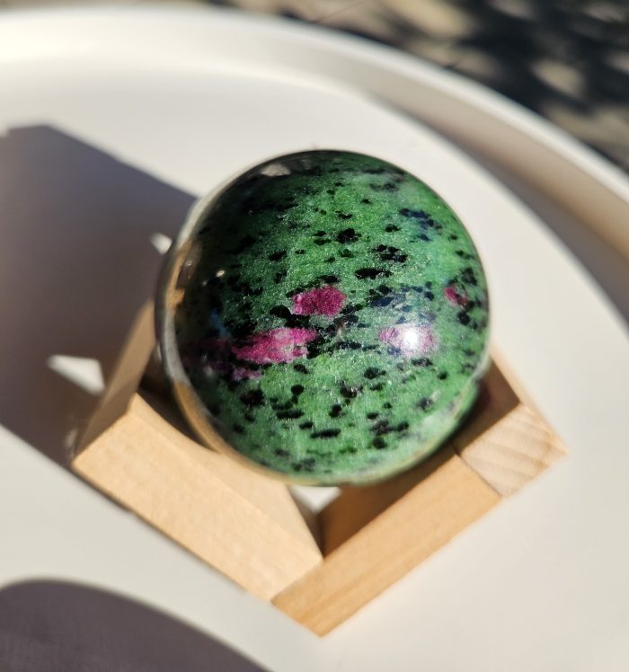 Rubín zoisit GUĽA 5,8cm 337g  č.3 – Obrázok 3