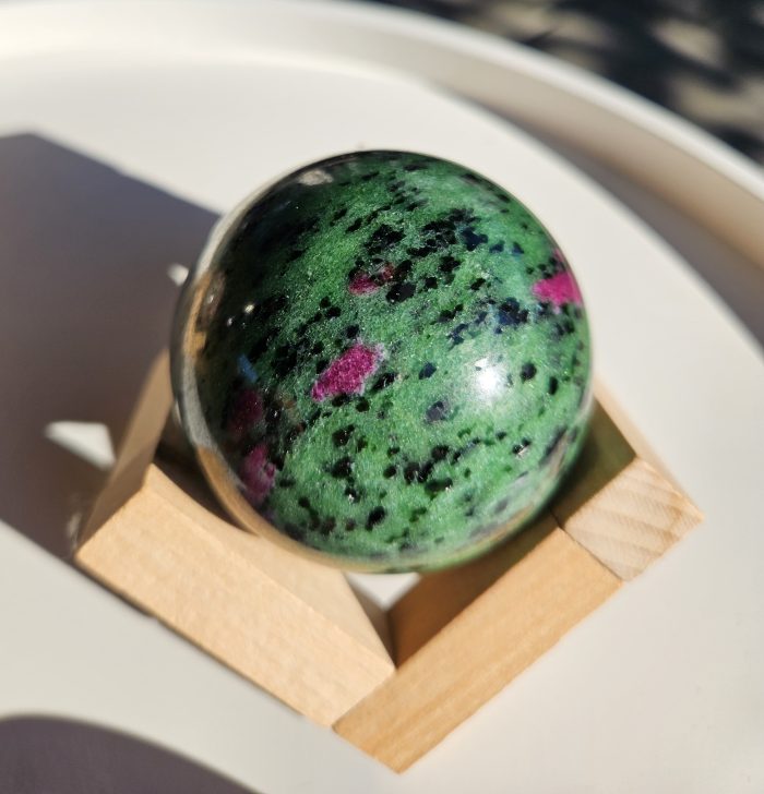 Rubín zoisit GUĽA 5,8cm 337g  č.3 – Obrázok 2