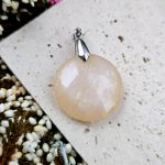 Slnečný kameň prívesok OKRÚHLY č.2