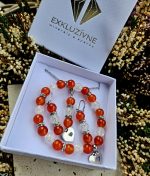 Karneol + Krištáľ 8mm set chir.oceľ (náramok, prívesok na retiazke, náušnice,krabička)