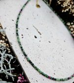 RUBÍN ZOISIT  náhrdelník 2mm fazetovaný zlatý – Obrázok 2