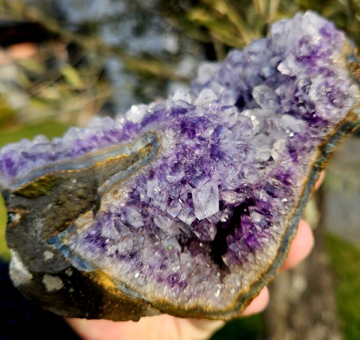 Ametyst drúza Uruguay  870g – Obrázok 5
