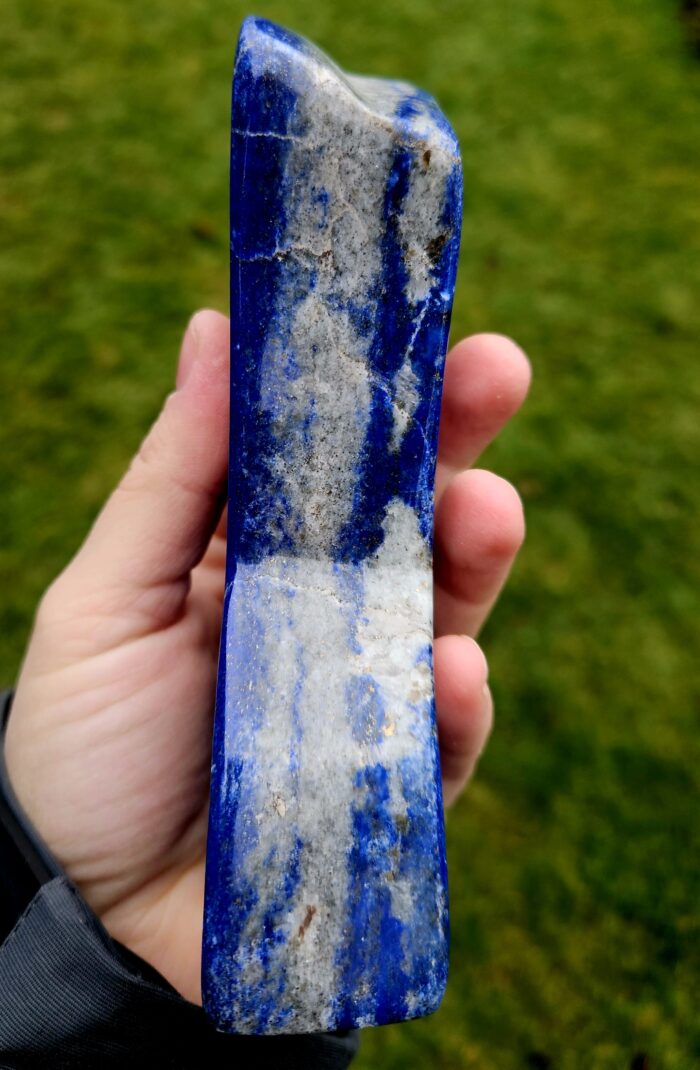 Lapis lazuli ZBIERKOVÝ leštený minerál FREE FORM 600g ( AFGANISTAN) – Obrázok 4