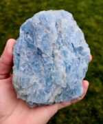 Akvamarín surový 550g  č.16