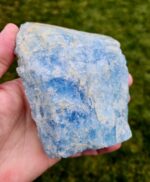 Akvamarín surový 380g  č.12