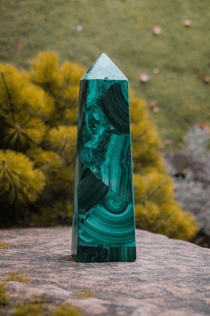 Malachit Obelisk 10cm  č.3 – Obrázok 2