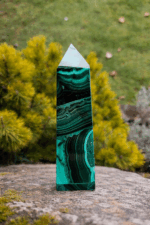 Malachit Obelisk 10cm  č.1