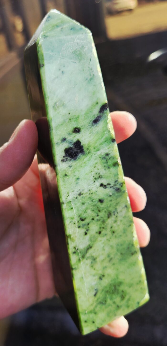 Nefrit obelisk/generátor 450g  č.3 – Obrázok 3