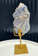 Kyanit disten drúza na zlatom stojane 710g