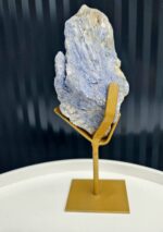 Kyanit disten drúza na zlatom stojane 680g