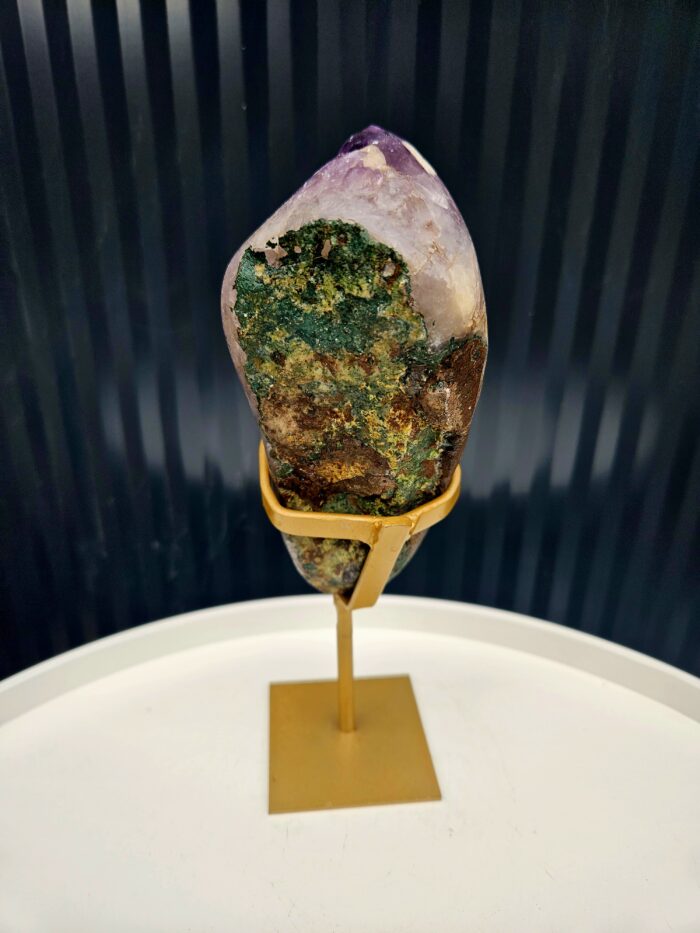 Ametyst drúza s Kalcitom na zlatom stojane 0,86kg – Obrázok 4