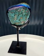 Aqua aura drúza na čiernom stojane 430g – Obrázok 5