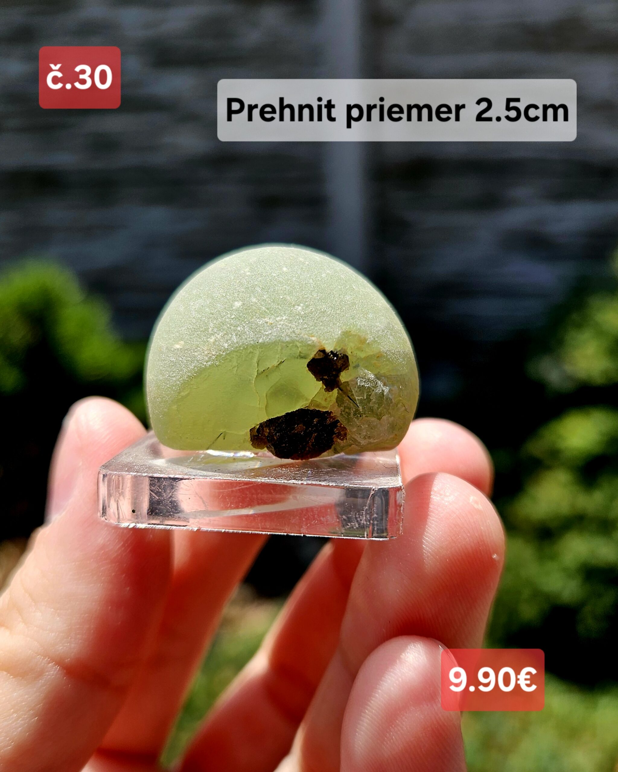 Prehnit guľa surový č.30
